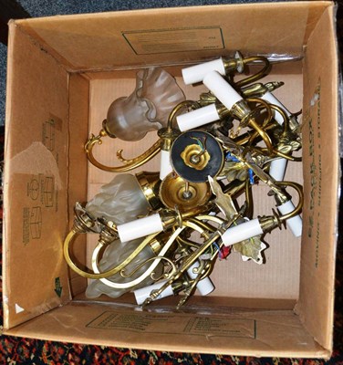 Lot 813 - Assorted brass light fittings