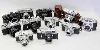 Lot 3358 - Various Cameras