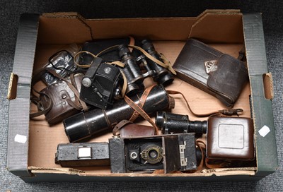 Lot 324 - Yashica - Mat Medium Format Camera, a quantity...