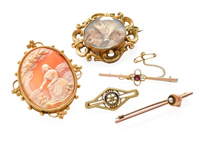 Lot 199 - Five Brooches, comprising of a hair work...