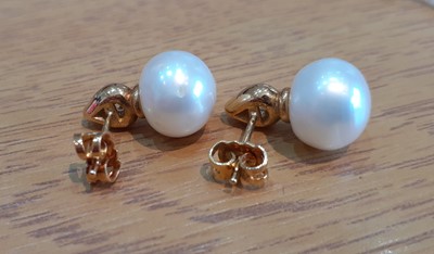 Lot 2065 - A Pair of 18 Carat Gold Cultured Pearl and...