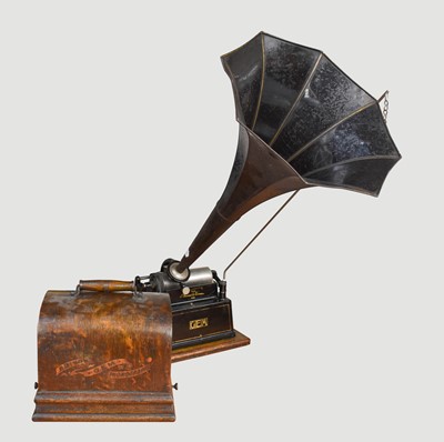 Lot 3120 - An Early Key-Wind Edison GEM Phonograph