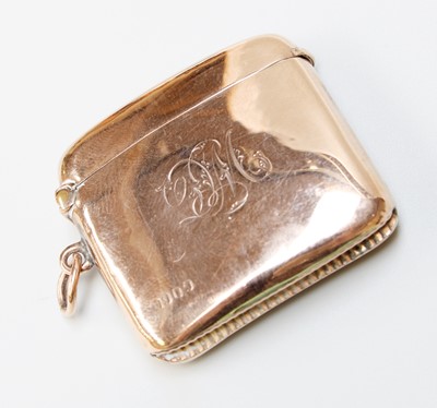 Lot 329 - An Edward VII Gold Vesta-Case, by Cornelius...