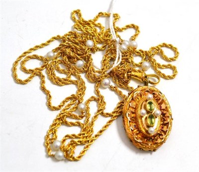 Lot 2 - A cultured pearl set rope twist guard chain and a locket set with peridot and cultured pearl