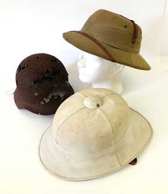 Lot 104 - A Wolseley Style Pith Helmet by Hobson & Sons...