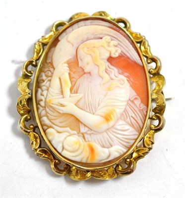 Lot 19 - A cameo brooch carved to depict the goddess Hebe