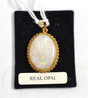 Lot 22 - An opal pendant