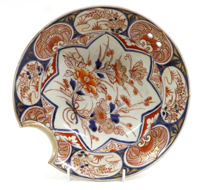 Lot 231 - An Imari Porcelain Barber’s Bowl, Edo period,...