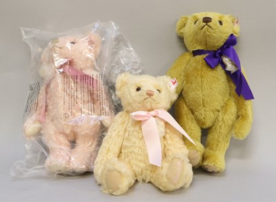 Lot 255 - Modern Steiff Teddy Bears, comprising a pink...