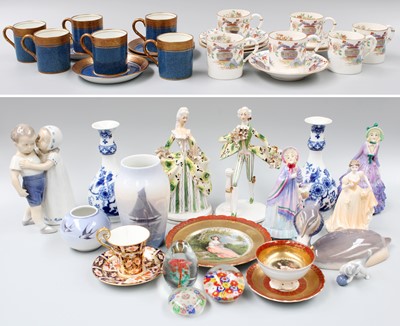 Lot 47 - A Collection of 20th century Ceramics,...