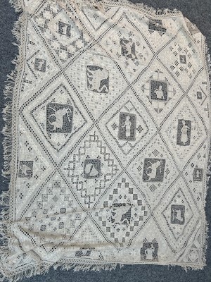 Lot 2005 - Assorted Linen and Textiles comprising damask...