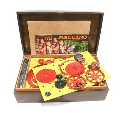 Lot 3391 - Meccano No.10 Set In Wooden Box