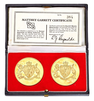 Lot 271 - Churchill-Menzies Gold Medallion Set 1966; 2...