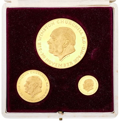 Lot 272 - Winston Churchill Gold Medallion Set 1964, 3...