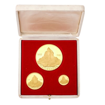 Lot 274 - Edward Whymper, Matterhorn Gold Medallion Set...