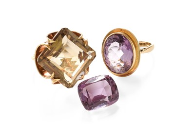 Lot 299 - A 9 Carat Gold Amethyst Ring, the oval cut...