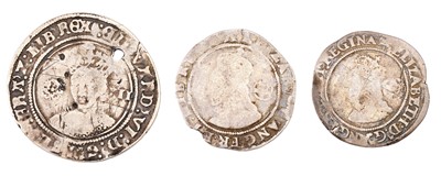 Lot 17 - Edward VI, Shilling 1551-3 (32mm, 5.00g), fine...