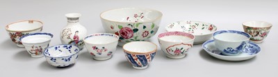 Lot 91 - A Collection of Chinese Porcelain Teabowls and...
