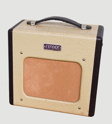 Lot 3085 - Fender Champion 600 Amplifier
