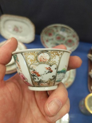 Lot 190 - A Chinese Porcelain Mug, Qianlong, of bell...