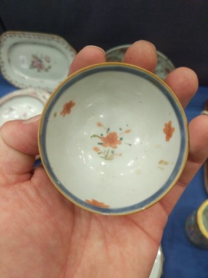 Lot 190 - A Chinese Porcelain Mug, Qianlong, of bell...