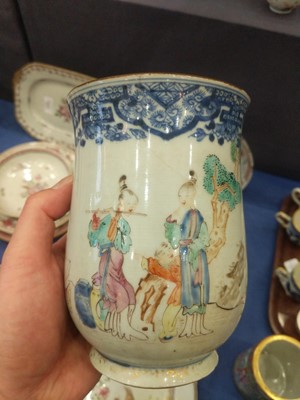 Lot 190 - A Chinese Porcelain Mug, Qianlong, of bell...