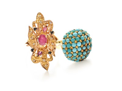 Lot 346 - A Turquoise Bombé Cluster Ring, finger size...