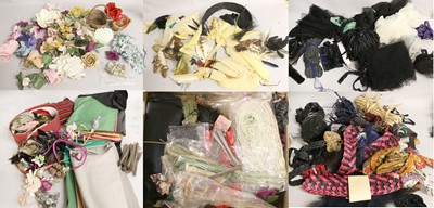 Lot 2262 - Assorted 20th Century Millinery and...