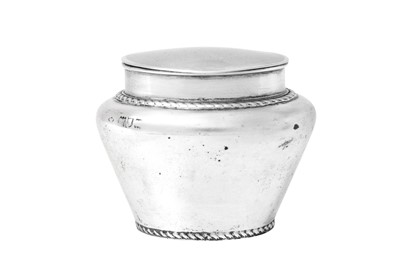 Lot 226 - An Edward VII Silver Tea-Caddy