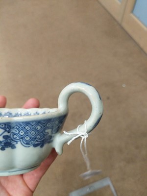 Lot 181 - ~ A Chinese Porcelain Double-Lipped Sauceboat,...