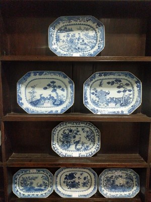 Lot 207 - ~ A Chinese Porcelain Platter, 18th century,...