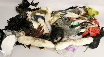 Lot 2232 - Assorted Early 20th Century Millinery Feathers...