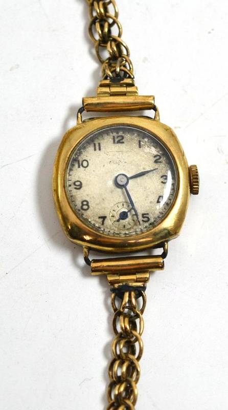 Lot 158 - A 9ct gold lady's wristwatch