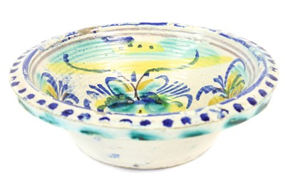 Lot 130 - A Spanish Talavera Lebrillo, 19th century,...