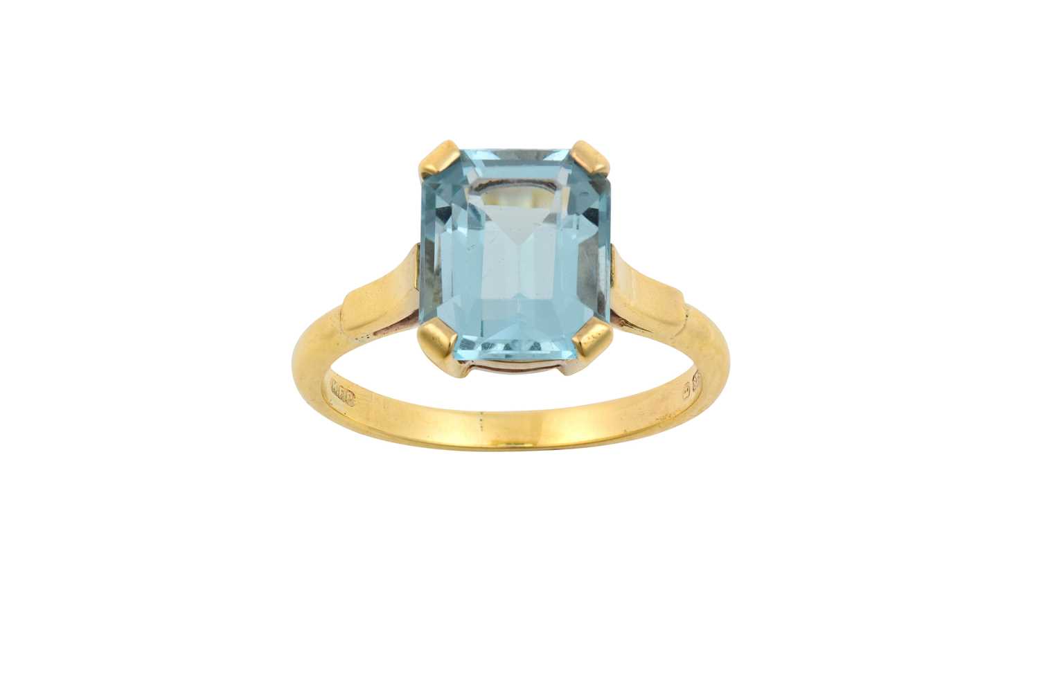 Lot 2027 - A 9 Carat Gold Aquamarine Ring the emerald-cut...