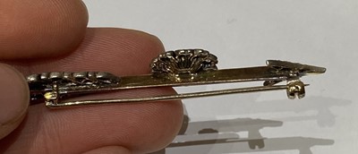 Lot 2129 - A Late Victorian Diamond Arrow Brooch the...