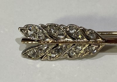 Lot 2129 - A Late Victorian Diamond Arrow Brooch the...