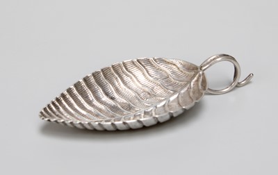 Lot 9 - A George III Silver Caddy-Spoon, Maker's Mark...