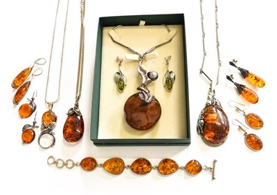 Lot 342 - A Quantity of Amber and Amber Type Jewellery,...