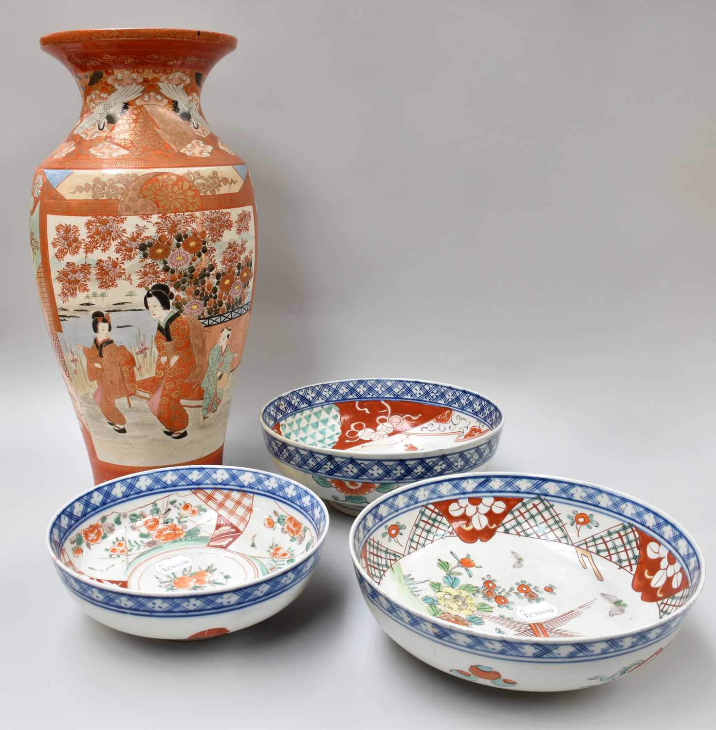 Lot 181 - A Japanese Porcelain Kutani Vase, Meiji period,...