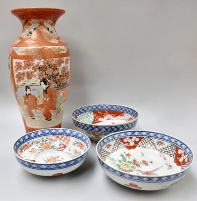 Lot 181 - A Japanese Porcelain Kutani Vase, Meiji period,...