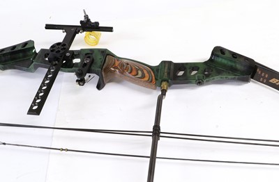 Lot 157 - A Browning Pro 600 6T6L Compound Bow, numbered...