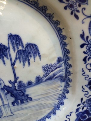 Lot 195 - ~A Pair of Chinese Porcelain Platters, 18th...