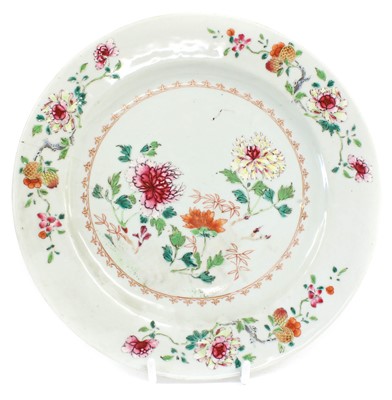 Lot 163 - ~ A Chinese Porcelain Octagonal Plate,...