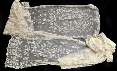 Lot 2061 - Late 19th/Early 20th Century Lace Stole with...