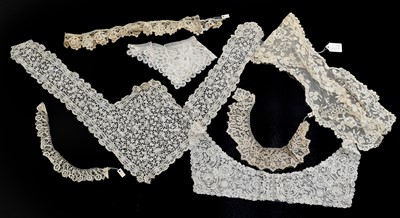 Lot 2074 - Late 19th/Early 20th Century Lace comprising...
