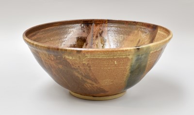 Lot 186 - A Studio Pottery Bowl by Mary Flintcroft,...
