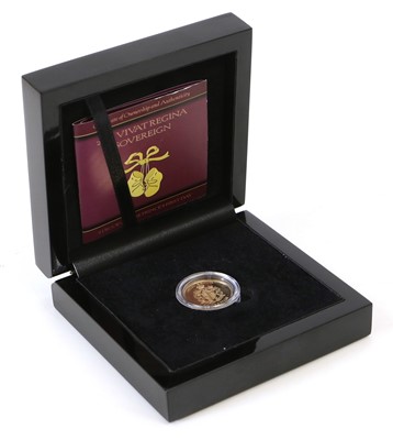 Lot 215 - Tristan Da Cunha, Sovereign 2013, (.917 gold,...