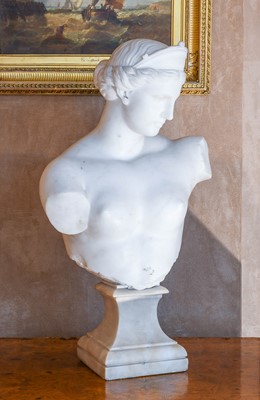 Lot 440 - After the Antique: Venus of Capua: A White...