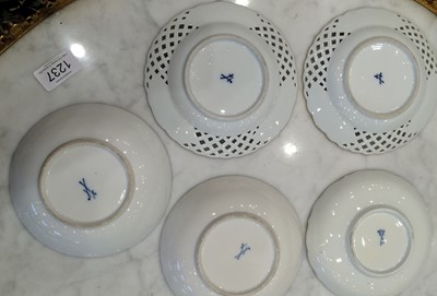 Lot 162 - A Group of Meissen Porcelain, early 20th...